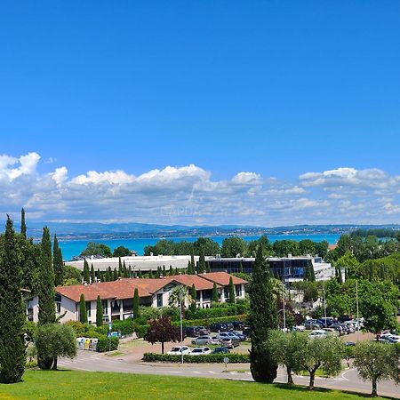 Ossidiana Apartment - Vista Lago - Centrico Sirmione Dış mekan fotoğraf