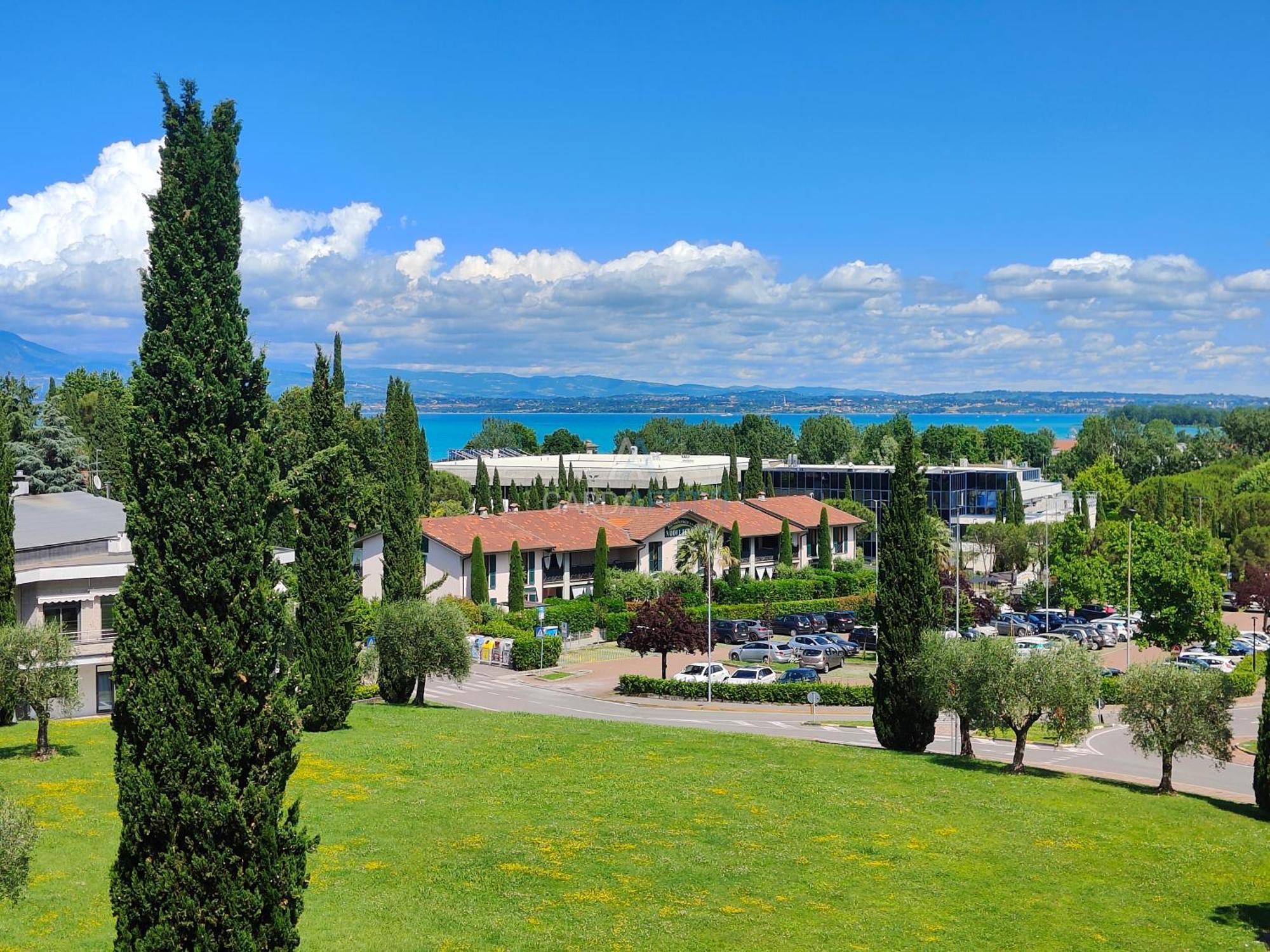 Ossidiana Apartment - Vista Lago - Centrico Sirmione Dış mekan fotoğraf
